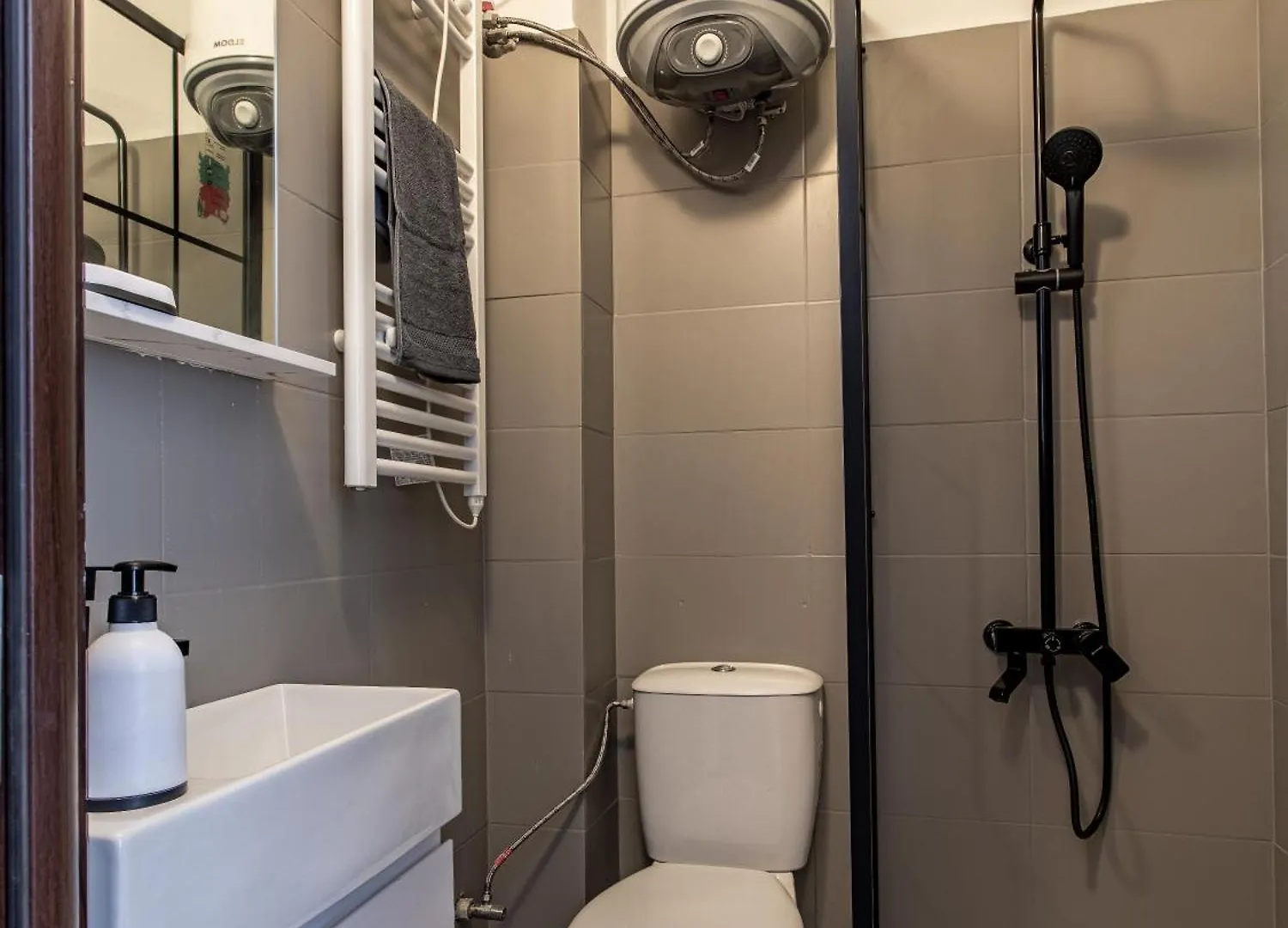 Vitosha Loft - Central Sofia Studio 0*,